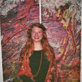 Foto: Kirsten Reckeweg vor Energetic Structure - Ausstellungser&ouml;ffnung in Skotterud