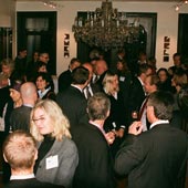 Foto: Intensive Gespr&auml;che zum Neujahrsempfang AHK Oslo 2008